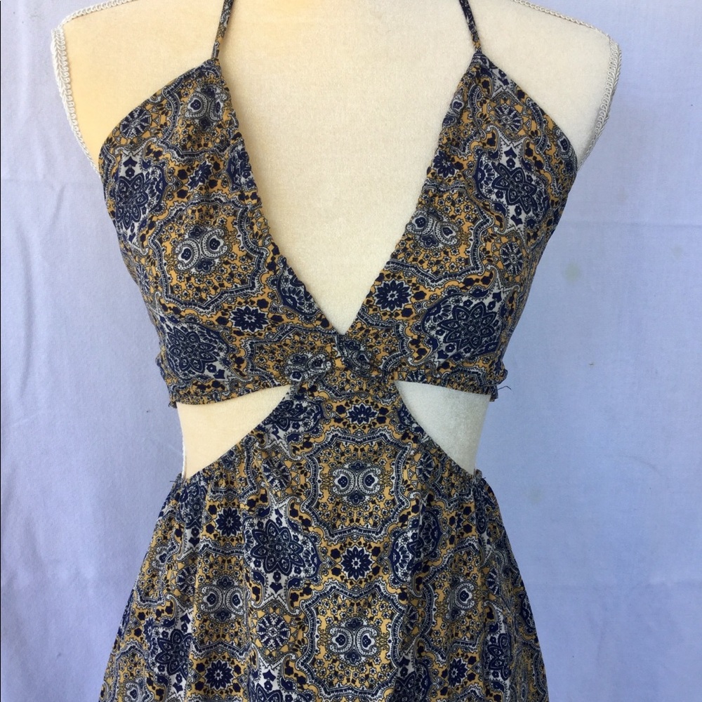 NWT Cut Out Maxi Dress